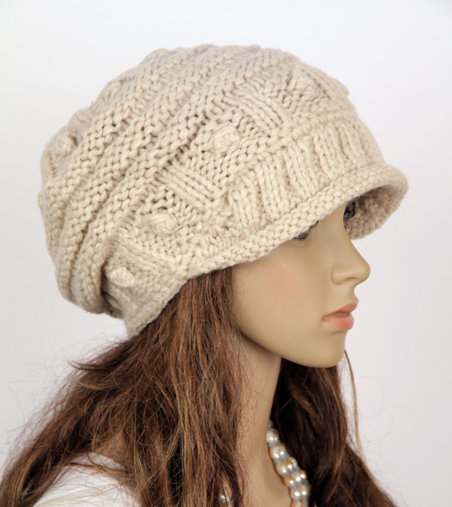 Slouchy Woman Handmade Knitted Hat Cap Beige on Luulla